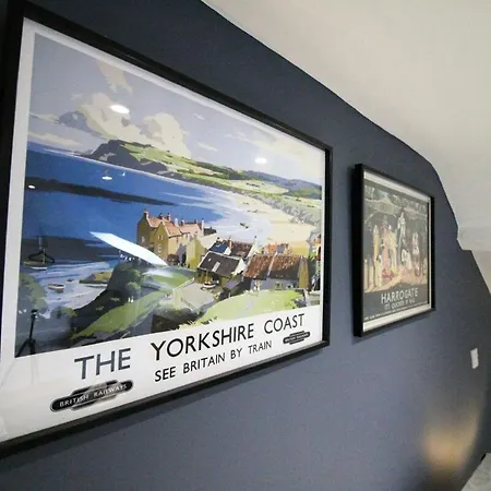 Apartment Cosy 2br Penthouse, Sofa Bed, Parking, Flat 2 Long *