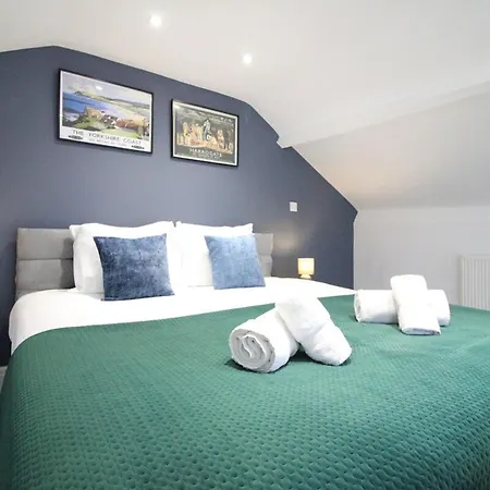Apartment Cosy 2br Penthouse, Sofa Bed, Parking, Flat 2 Long Harrogate